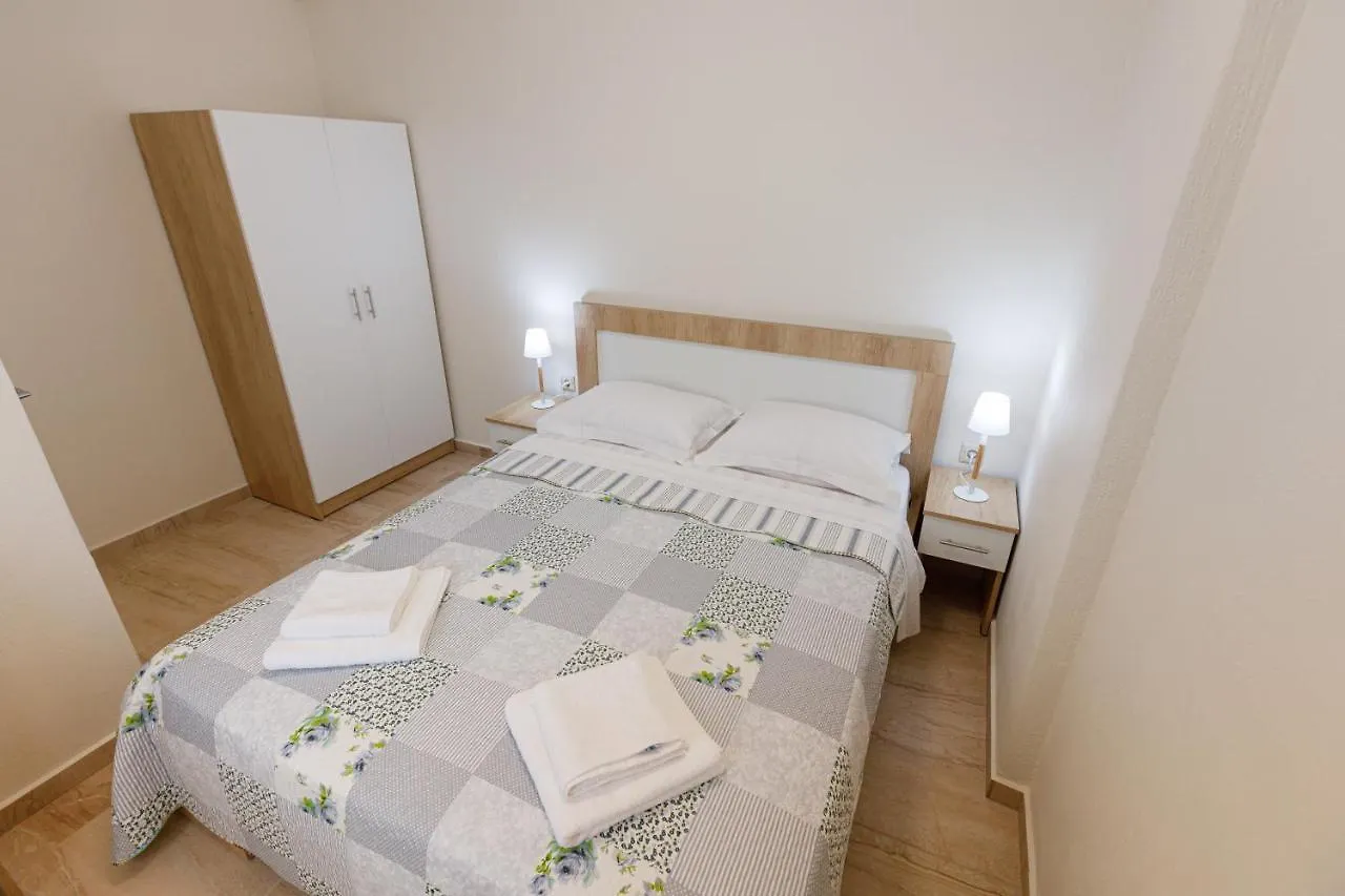 Lofos Apartments In Vergia Halkidiki Sozopoli 0*,  Grèce
